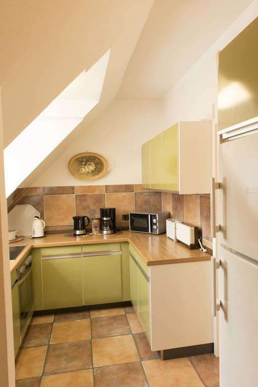 Ferienwohnung Burg Eltz Трейс-Карден Стая снимка