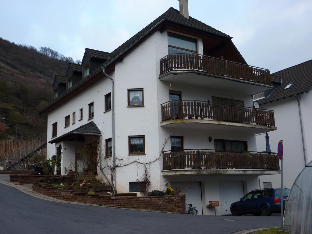 Ferienwohnung Burg Eltz Трейс-Карден Стая снимка